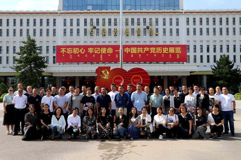 1626340431218055908.jpg 合照.jpg