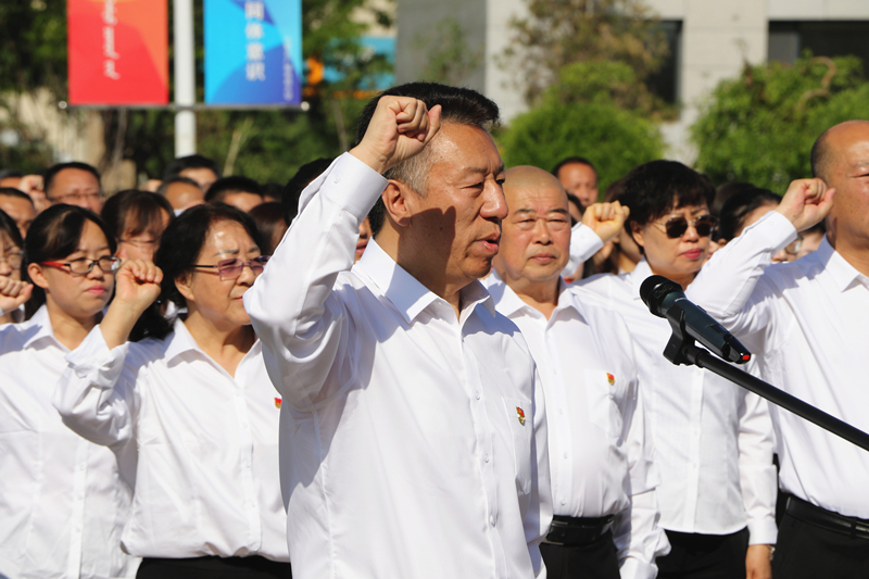 1623318032843071961.jpg 李书记.jpg
