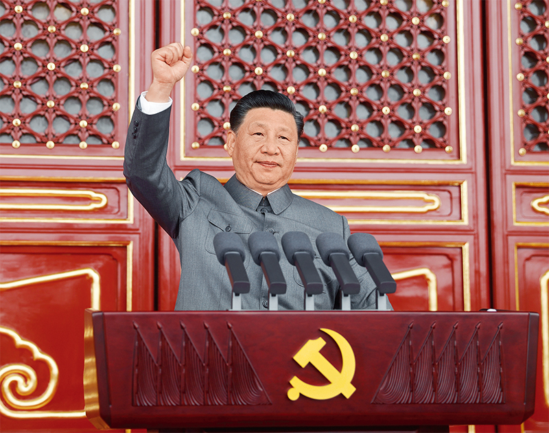 椅子上的雕塑低可信度描述已自动生成